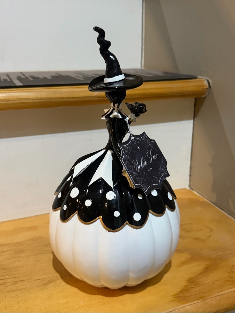 New Black & White Polka Dot Pumpkin Witch Figurine Halloween Decor Bella Luxx - Picture 4 of 5